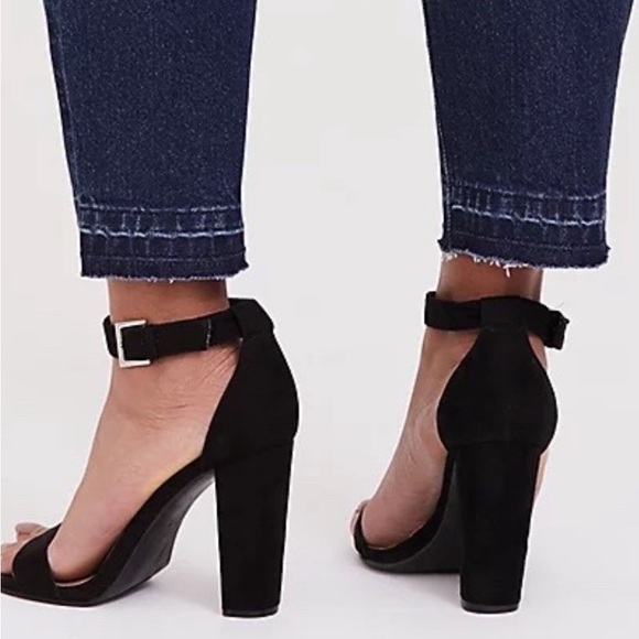 NWT Torrid High-Rise Straight Denim Jeans Frayed Hem Size 18T. - Picture 3 of 14